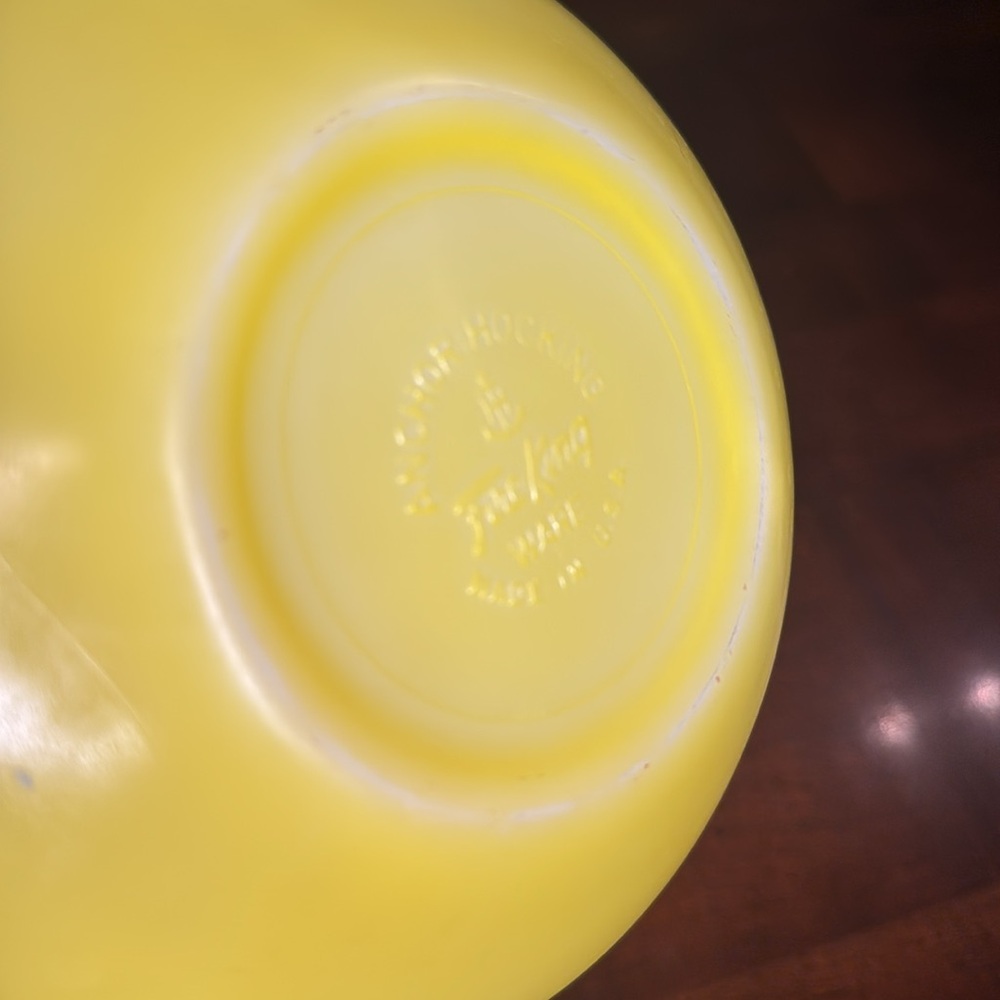 Vintage Fire-King Oven-Proof Set  Nesting Mixing Bowl Anchor Hocking Yellow Lime - Picture 11 of 12